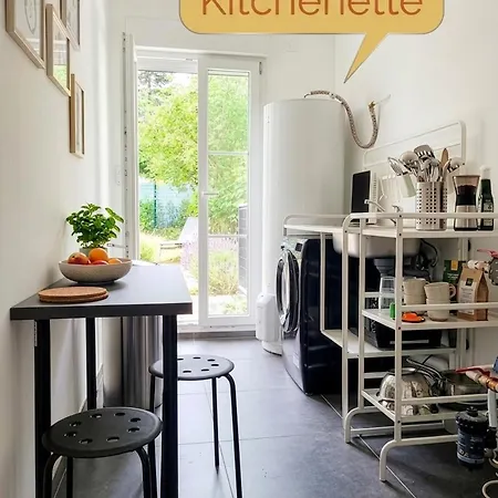 Guest house La Maison Marne & Bois - Private Suite, Terrace & Garden, Kitchenette, Near Paris